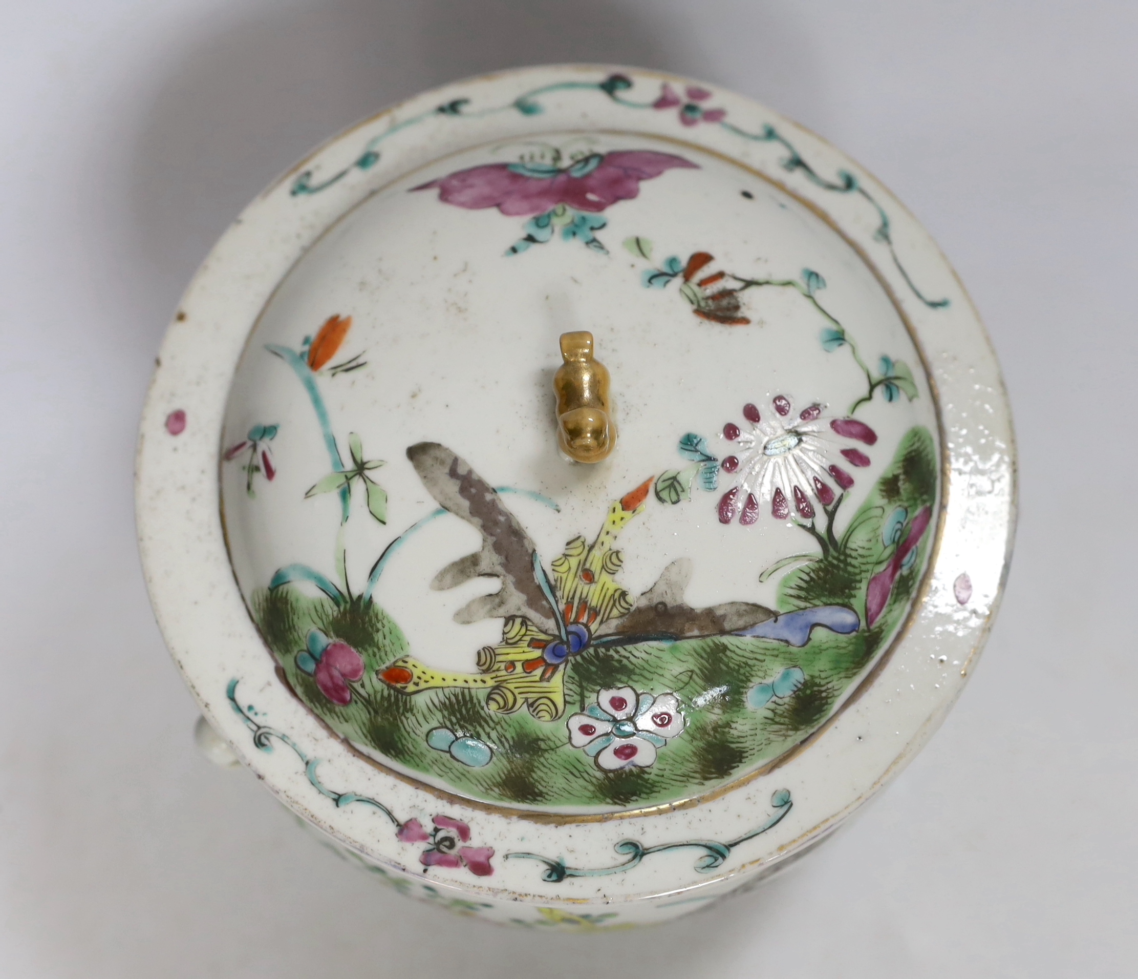 A Chinese famille rose bowl and cover, 20cm in diameter